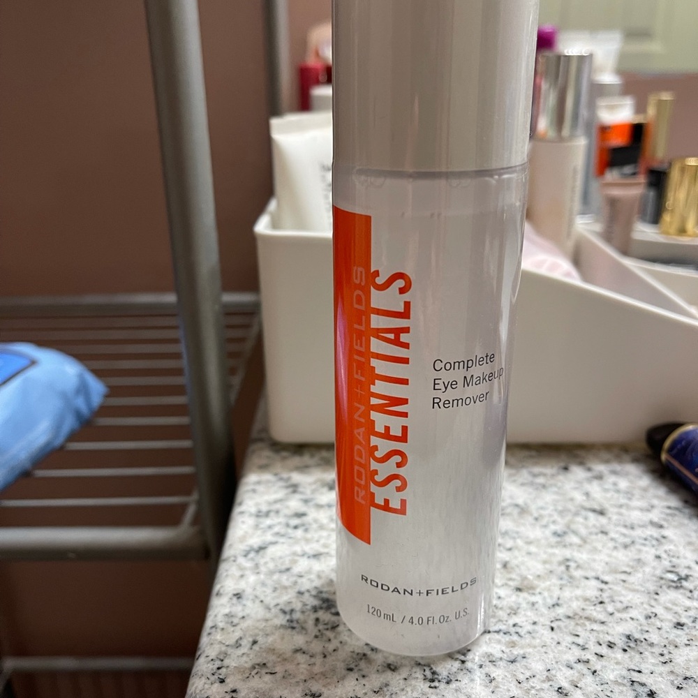 Rodan and fields eye makeup remover